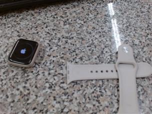 APPLE WATCH SE 40mm Like New | Buya